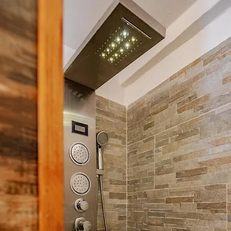 Apartamento Relais Marmore Con Jacuzzi Per Due Persone *